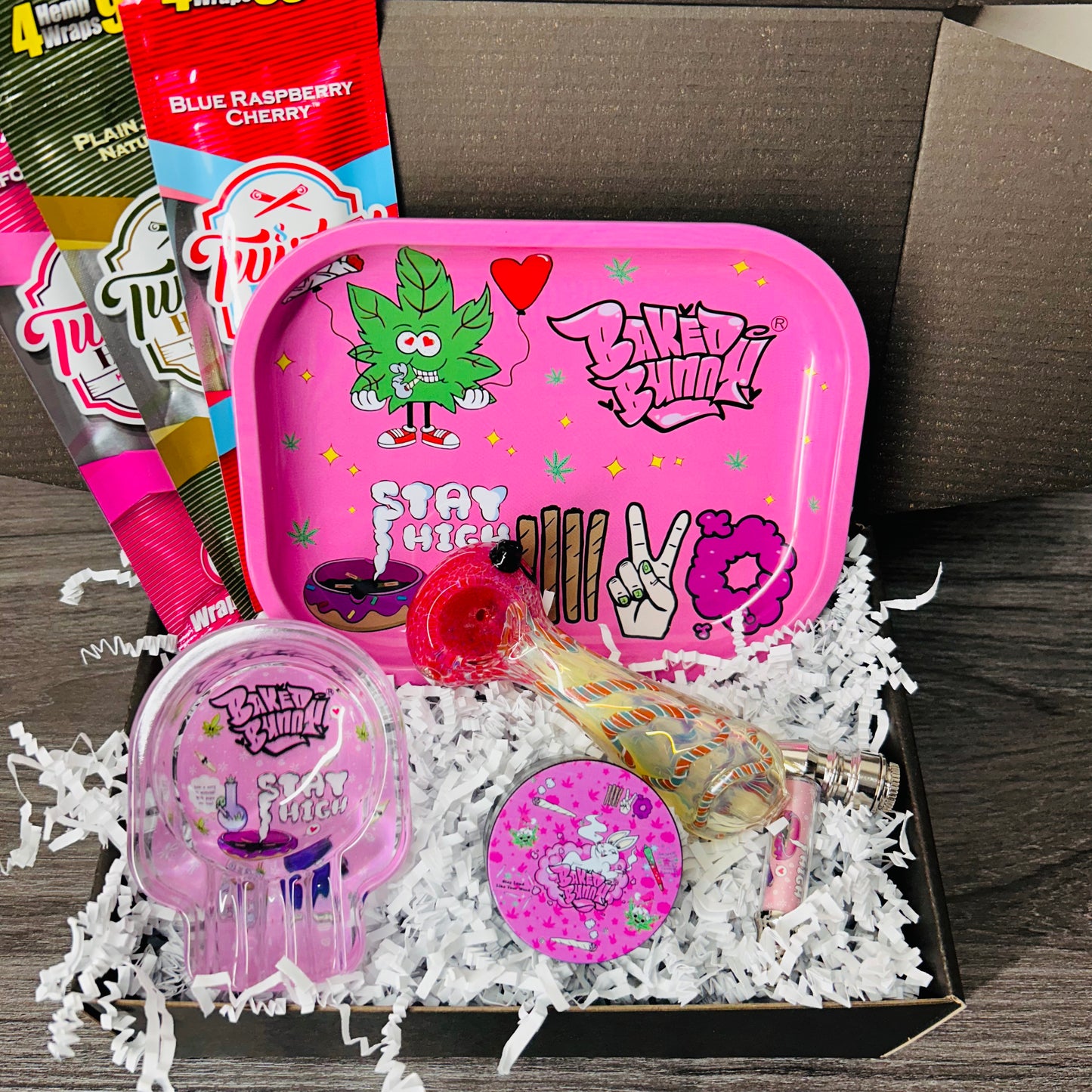Baked Bunny - Glass Pipe, Grinder & Twisted Hemp Wrap Gift Box Set