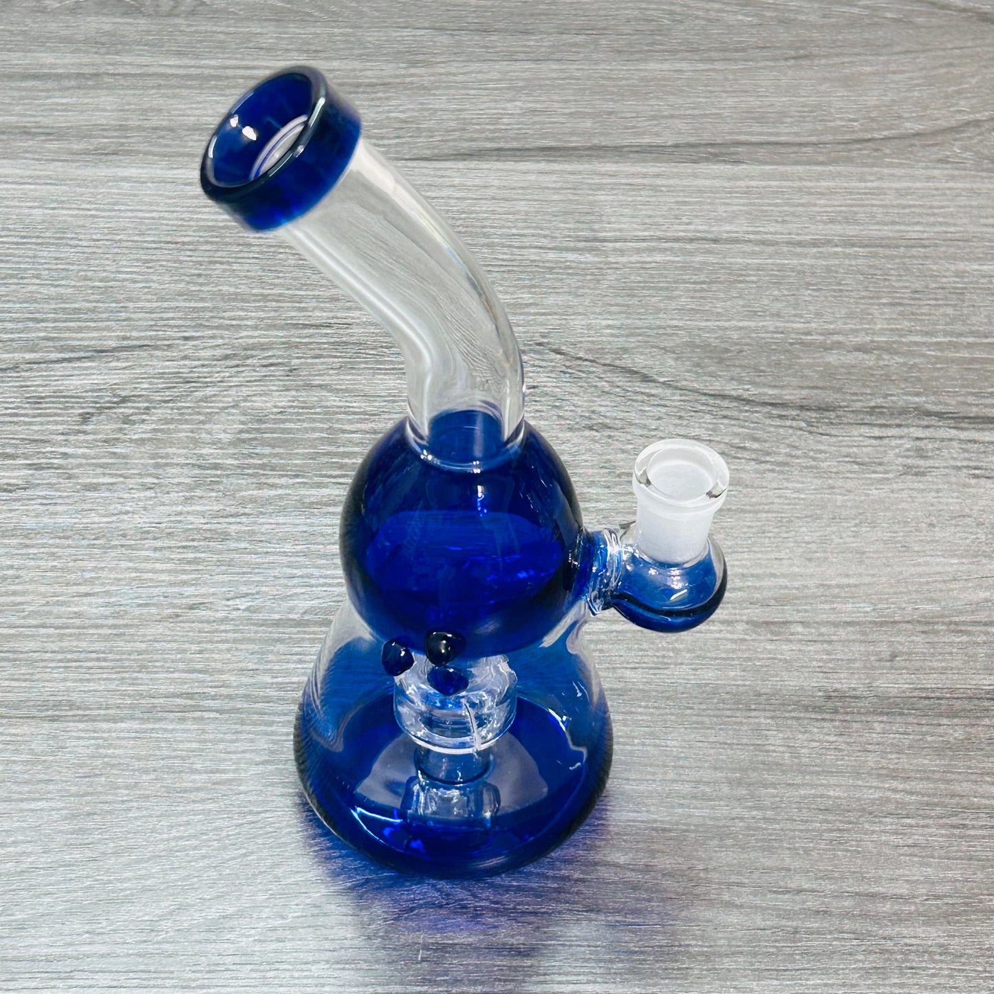 Rounded Bent Neck Bong