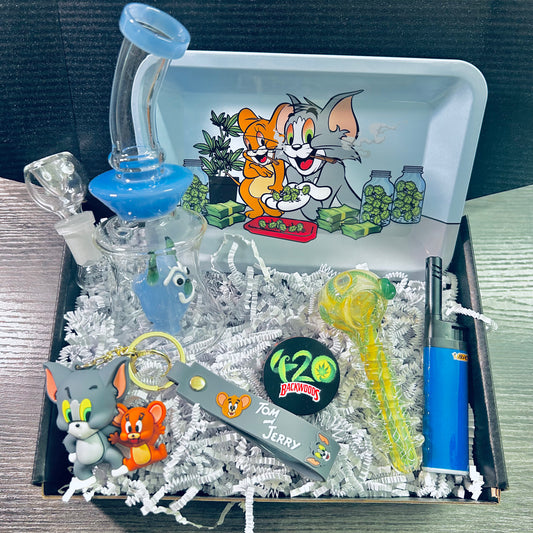 The Tom N Jerry Box- Cartoon-Themed Water Pipe & Glass Pipe Gift Box - Complete Smoking Accessories Kit
